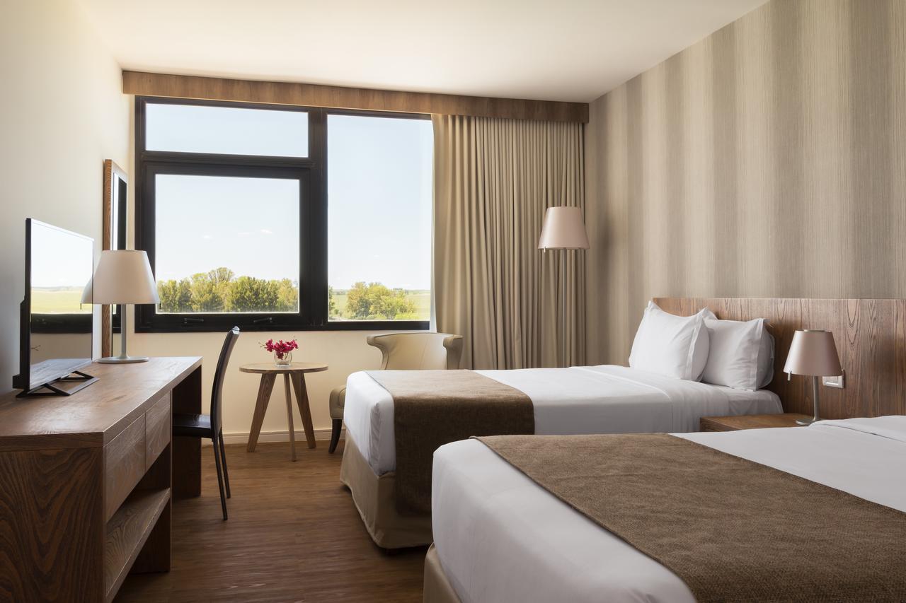 Salinas Del Almiron Resort Termal 阿尔米隆温泉 外观 照片